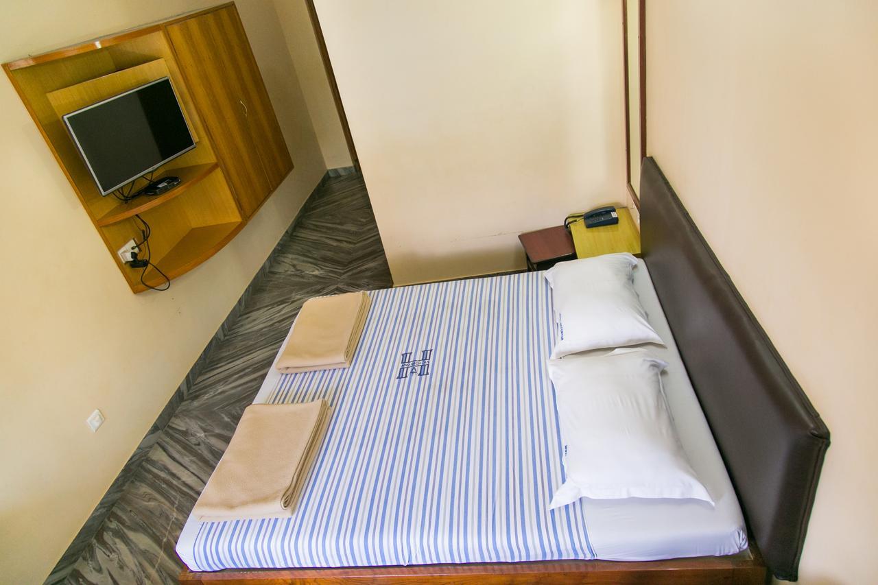 Hotel Victoriyah タンジャーヴール エクステリア 写真