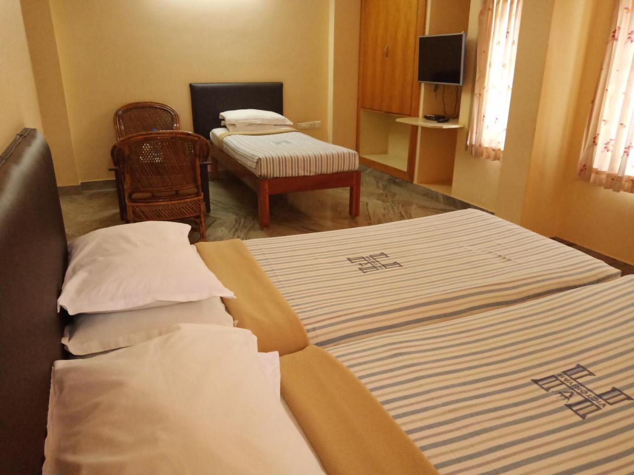 Hotel Victoriyah タンジャーヴール エクステリア 写真
